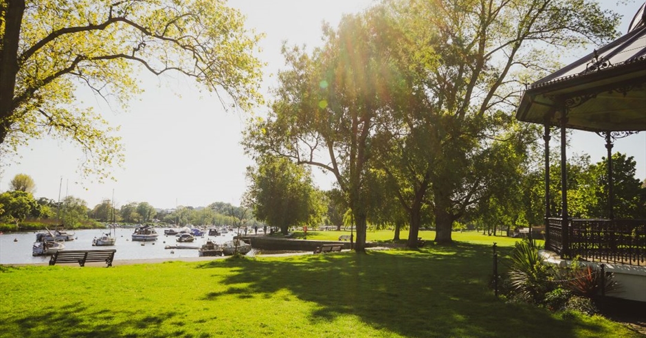 Christchurch Quay - Christchurch