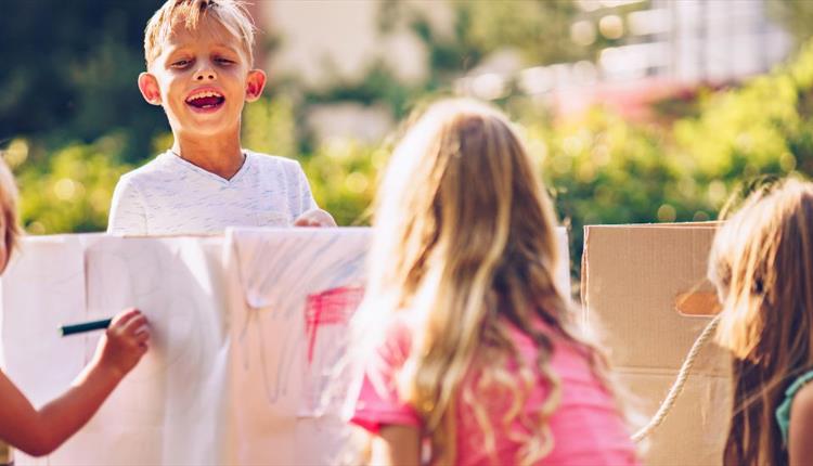 Museum Make: Cardboard Castles